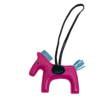 Charger l'image dans la galerie, Rodeo Drive Pendent Cuir Charme - Rose Fuschia