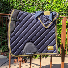 Charger l&#39;image dans la galerie, Tapis Satin Luxe Dressage Bleu Nuit
