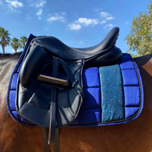 Charger l&#39;image dans la galerie, Tapis Paillettes Dressage STRIPE Bleu Marine
